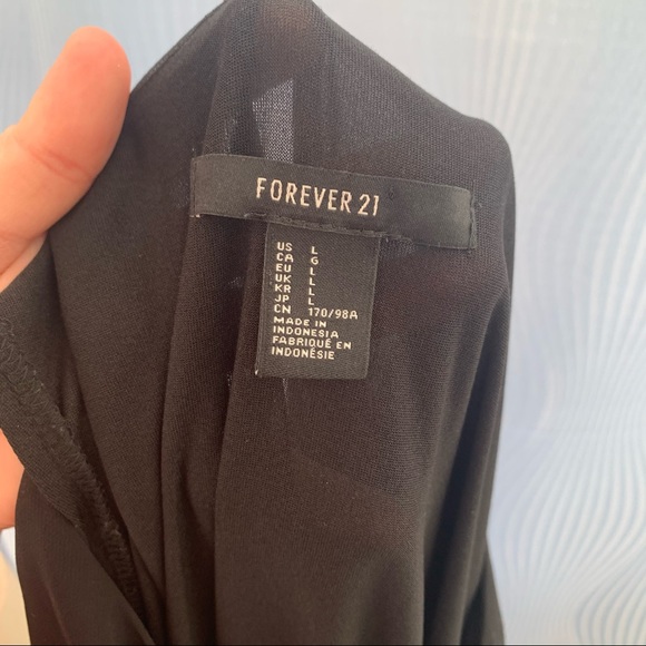 Forever 21 black dress - Picture 7 of 8
